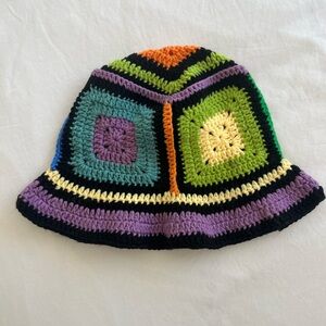 Bucket Hat
